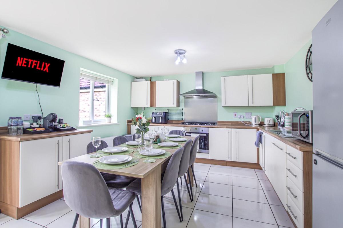 Weekends in Bedford 15% OFF | 4 BR | 3.5 Bath5