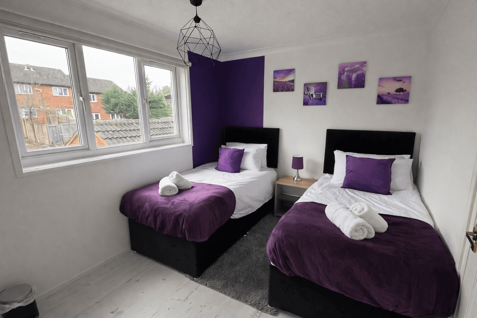 2 Bed 1 Bath in Milton Keynes | Sleeps 4 | Parking6