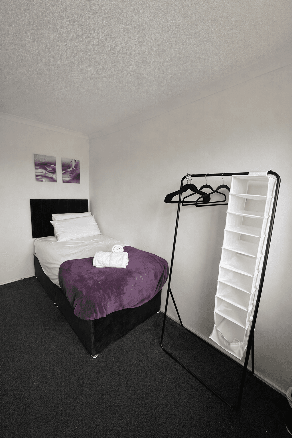 2 Bed 1 Bath in Milton Keynes | Sleeps 4 | Parking3